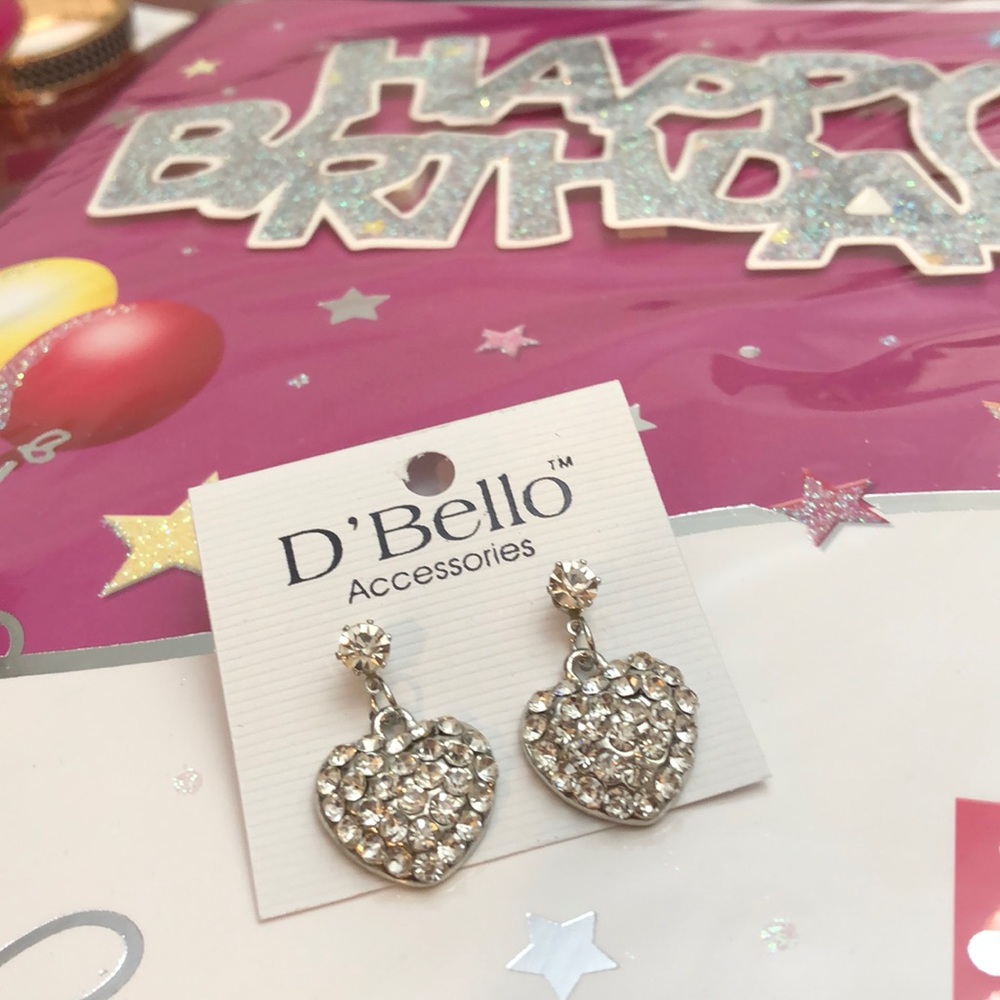 New Crystal Heart Pierced Earrings.. Georgous!